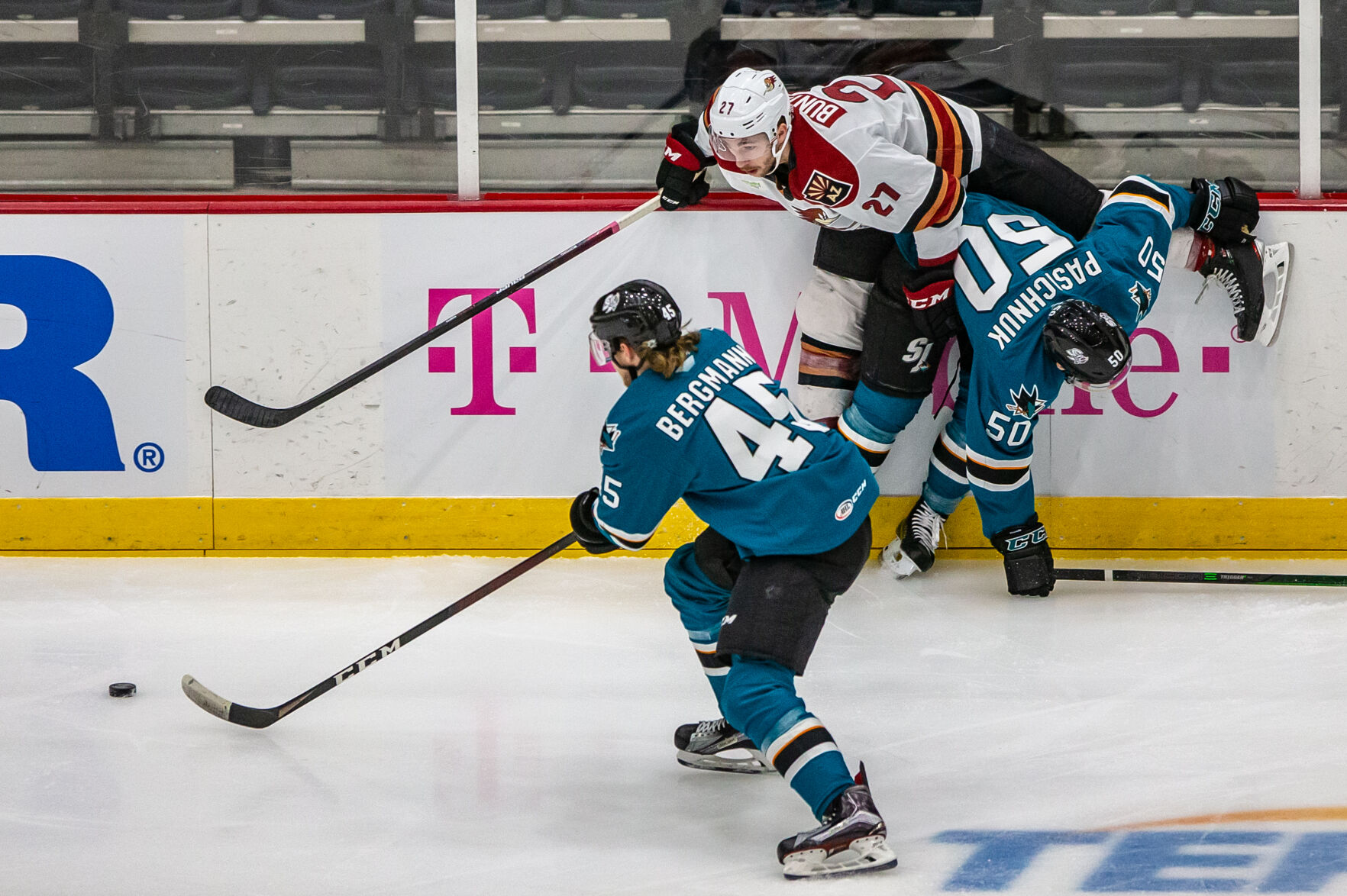 Roadrunners Vs Barracuda